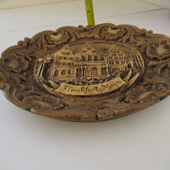 "Frankfurt-Main" dimensional hand carved plate - Picture 9 of 9